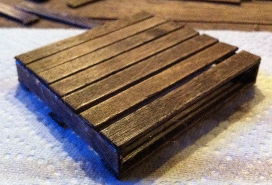 how-to-make-a-pallet-coaster_07